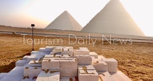 تحرك ناعم للترويج لسياحة مصر والفن من هضبة الأهرامات بمعرض "الأبد هو الآن"