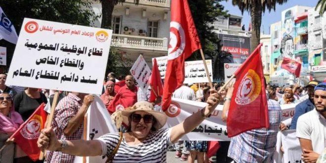 الإضراب العام يشل حركة السفر في تونس .. ردّا على التدهور غير المسبوق