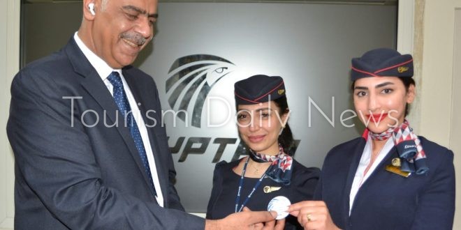 مصر للطيران تحتفل باليوم العالمى للضيافة الجوية