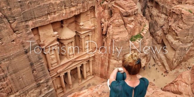 كلام عن تعافي قطاع السياحة الأردني بعد نكسة .. إعادة النظر في بدل الخدمة