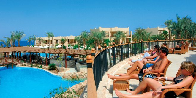 هل تنقذ السياحة الداخلية القطاع المأزوم بالأردن؟ والإقامة بالفنادق مستحيلة