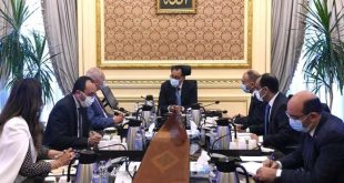 مدبولي يتابع موقف المشروعات الاستثمارية بمنطقة قناة السويس الاقتصادية