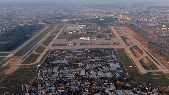 مطار أنطاليا في تركيا يحقق أعلى رقم في حركة الطيران