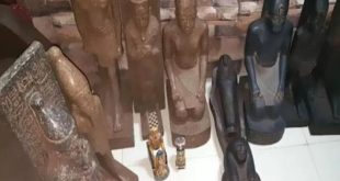 ضبط 22 قطعة أثرية مع مقيم بطهطا