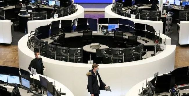 الأسهم الأوروبية تتراجع وسط مخاوف من السياسة النقدية والضغوط التضخمية
