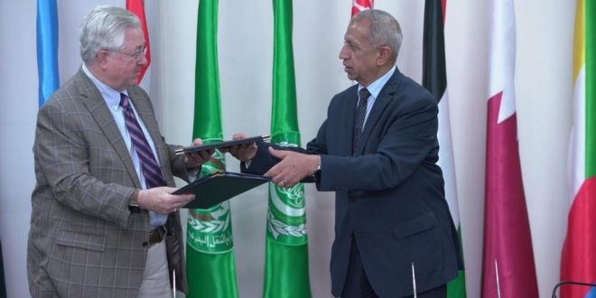 الأكاديمية العربية توقع إتفاقية لتنظيم المسابقة الدولية للبرمجة لطلبة جامعات العالم