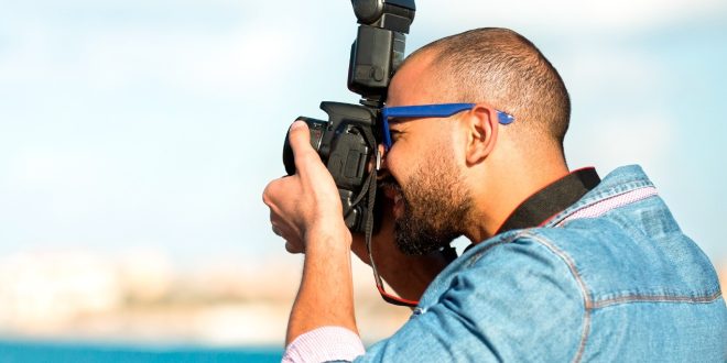 رئيس مجلس الوزراء يصدر قراراً بقواعد التصوير الشخصي في الأماكن العامة