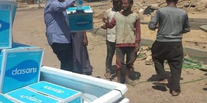 فوده يصدر تعليمات بتوزيع مياه باردة ووجبات لعمال الشوارع إستعدادا لـCOP27