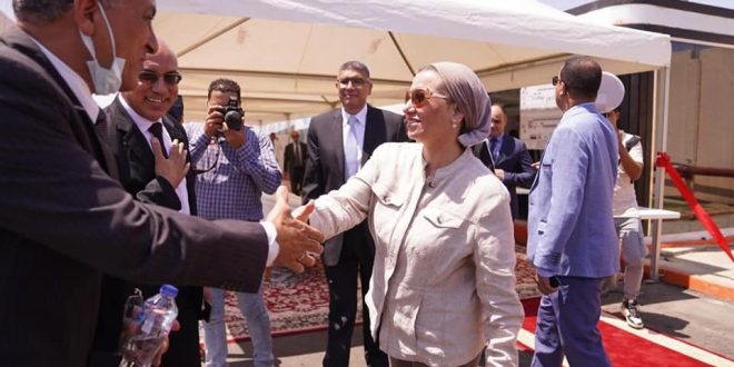 استعداداً لمؤتمر المناخ وزيرة البيئة تتفقد المنشآت الصناعية بـ6 أكتوبر