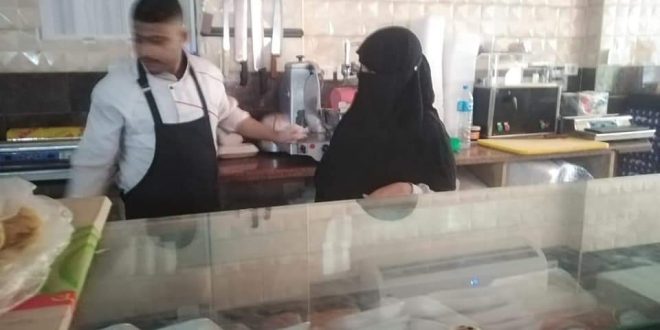 حملات توعية بيئية ميدانية لمحلات منطقة الأمل بمدينة الغردقة