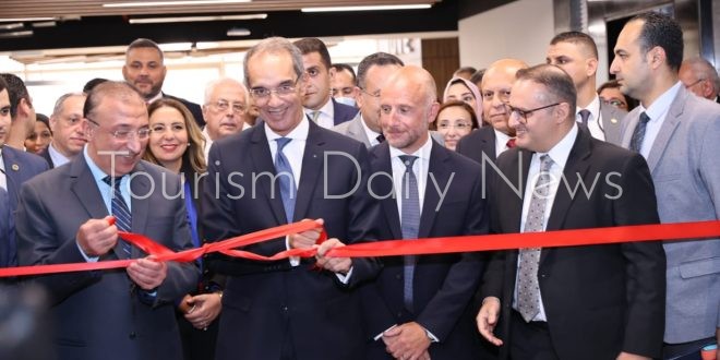 طلعت يفتتح المقر الجديد لشركة فودافون للخدمات الدولية (VOIS) بالإسكندرية