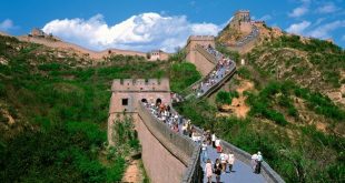 إيرادات السياحة في الصين تتراجع 22.8% مع تشديد قيود "كوفيد"