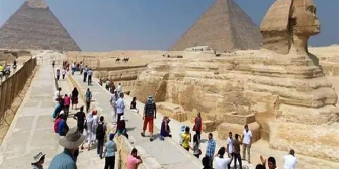 المنزلاوى : تحقيق 30 مليار دولار من السياحة يفتح المجال لانطلاقة اقتصادية