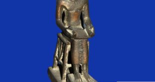 تمثال إمحوتب من البرونز .. العقل المدبر لبناء الهرم المدرج
