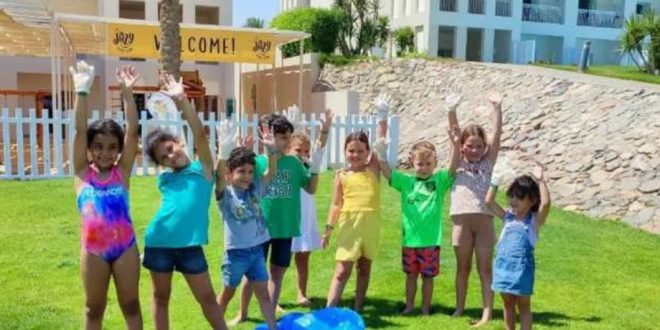 احتفالات 3 مدن مصرية باليوم العالمى لتنظيف الشواطئ بمشاركة الفنادق
