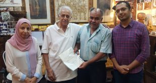 مواطن مصري يهدي 125 قطعة أثرية للمجلس الأعلى للآثار