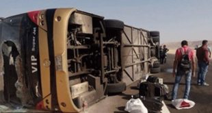 انقلاب أتوبيس ركاب بطريق رأس غارب - الغردقة .. وحصر 49 مصاباً