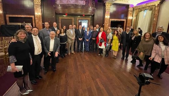 سفير مصر لدى كندا يروج للسياحة ويزور تورونتو