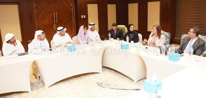 هالة السعيد تلتقي مجموعة من المؤثرين الإماراتيين بمواقع التواصل الاجتماعي