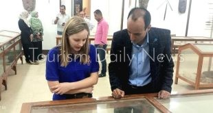 باحثة المانية تزور فرع هيئة تنشيط السياحة بأسيوط