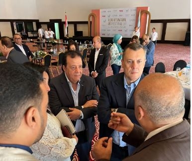 مستثمرو البحر الأحمر يناقشون وزير السياحة في الأسواق المستهدفة والتحديات