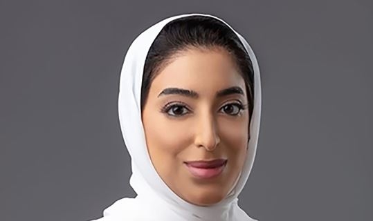 فاطمة‭ ‬بنت‭ ‬جعفر‭ ‬الصيرفي‭ ‬وزيرة‭ ‬السياحة