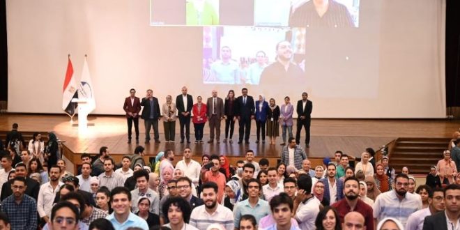 نفين القباج تدشن برنامج المتطوعين المشاركين بمؤتمر المناخ COP27 بشرم الشيخ