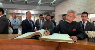 المتحف القومي للحضارة المصرية يستقبل وزير شئون خارجية الهند