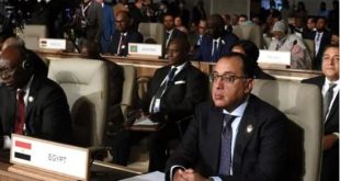 رئيس الوزراء يتفقد مشروعات تطوير مطار شرم الشيخ ورفع كفاءة مدرج الطائرات