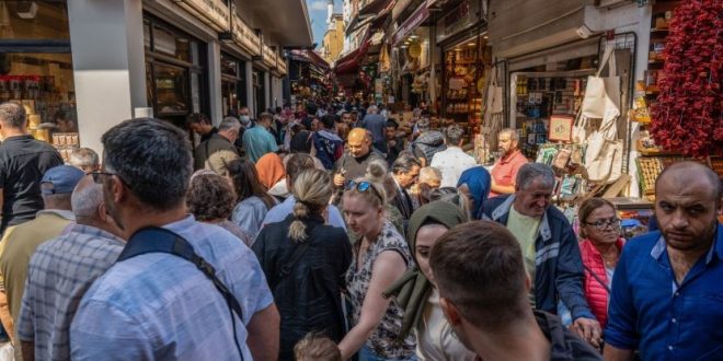 تركيا تقفز للمرتبة الرابعة عالمياً بجذب السياح .. 4.80 مليون زاروها في شهر