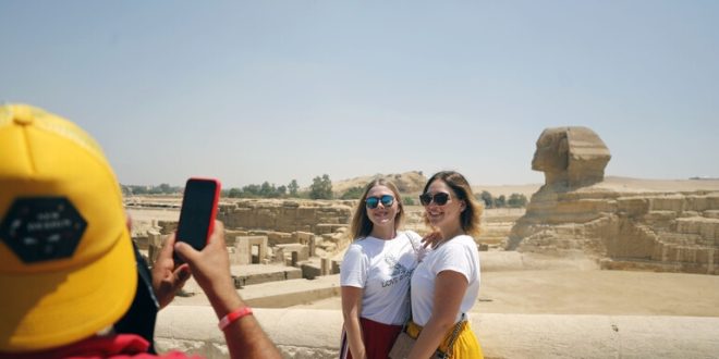 قفزة في عدد السياح الوافدين إلى مصر بنسبة 85.4% في النصف الأول من 2022
