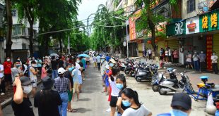 قيود كوفيد وطقس الصيف القاسي تعيق نمو المواقع السياحية في الصين