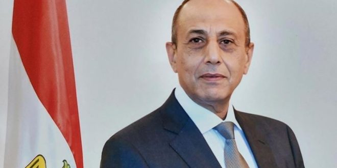 عباس : لا يمكن السيطرة على أسعار تذاكر طيران الشركات الخاصة