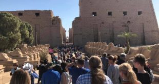 دفء الموسم الشتوى .. توافد أفواج السياحة على الأقصر في إحتفالات رأس السنة