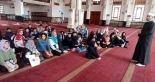 وفود سياحية من الجزائر وألمانيا تزور مسجدي آل الدقاق والميناء بالغردقة