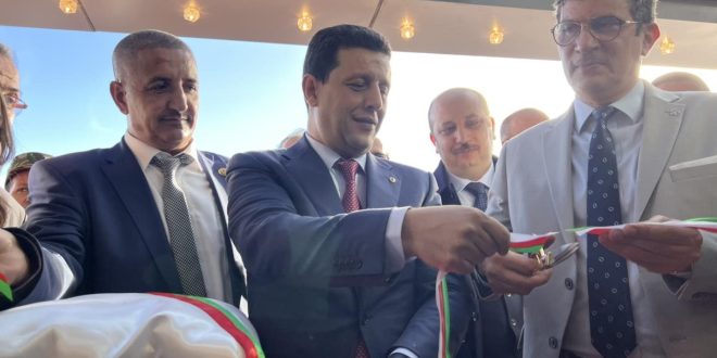 وزير السياحة : حوافز كبيرة في قانون الإستثمار الجديد بالجزائر