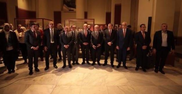 تفاصيل تسليم مصر 176 عملة أثرية لأربعة دول .. سرقت من المحروسة