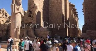 الأقصر : استقرار الأحوال الجوية والطقس مشمس يزيد من الإقبال السياحى