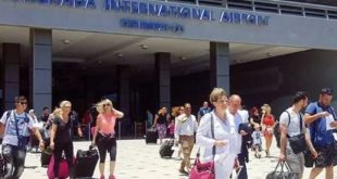 السياحة الألمانية تتصدر .. وصول 10 آلاف سائح و68 رحلة طيران لمطار الغردقة