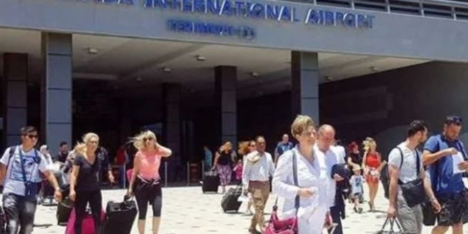 السياحة الألمانية تتصدر .. وصول 10 آلاف سائح و68 رحلة طيران لمطار الغردقة