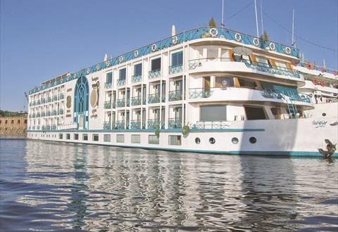 فنادق الأقصر العائمة