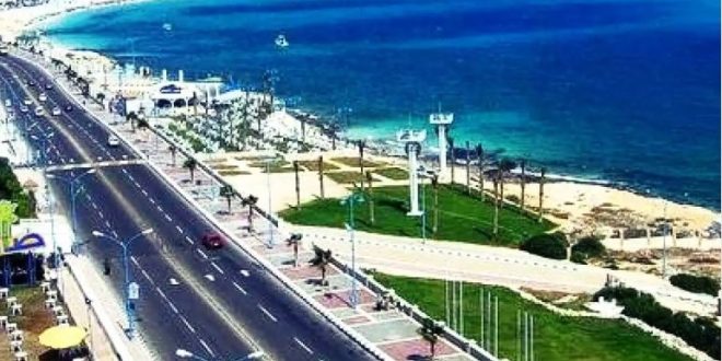 إنجاز الطريق بين سيوة ومرسى مطروح ينمي المنطقة سياحياً واقتصادياً
