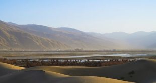 أول حديقة صحراوية وطنية في مدينة شاننان بمحافظة تشانانغ في منطقة التبت