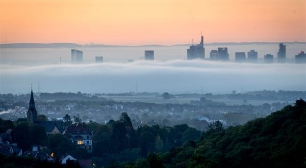 إرجاء أكثر من 100 رحلة جوية في العاصمة نيودلهي وحدها بسبب الأحوال الجوية