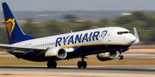 طواقم "رايان إير" ينظمون إضراباً خلال عطلة نهاية الأسبوع الأخيرة من العام