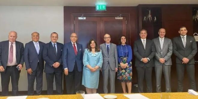 فرص بالسياحة.. جندي تعرض خريطة الاستثمار في مصر على رجال الأعمال بالإمارات