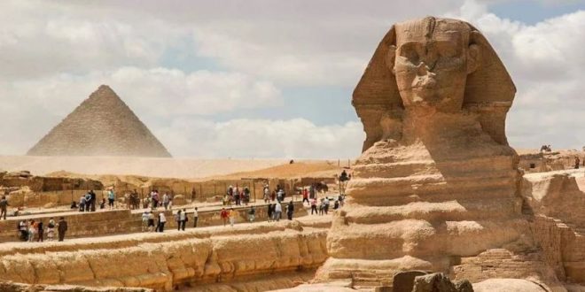 10.7 مليار دولار إيرادات السياحة المصرية و3دول تجدد ودائع بقيمة 15 ملياراً