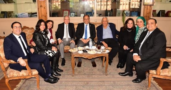 مطاعم شعبية وتاكسى أخضر وفنادق بيئية وأماكن ATM مشروعات لطلاب سياحة حلوان