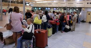 مصر للطيران تنقل 150 ألف سائح روسي من موسكو مباشرة إلى شرم الشيخ والغردقة