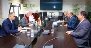 وزيرا الطيران المدنى والبيئة يوقعان بروتوكولا للتعاون لدعم العمل البيئى